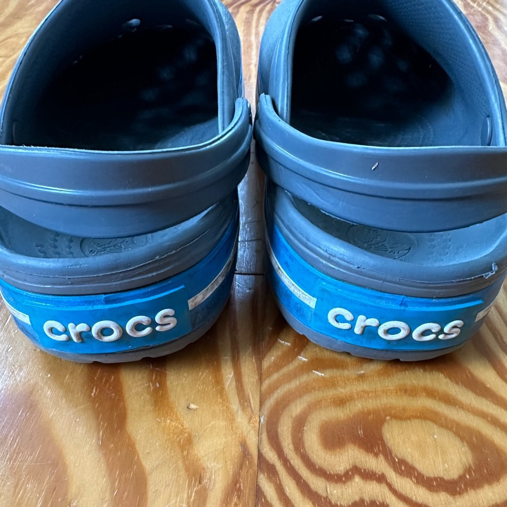 Crocs - Picture 2 of 4